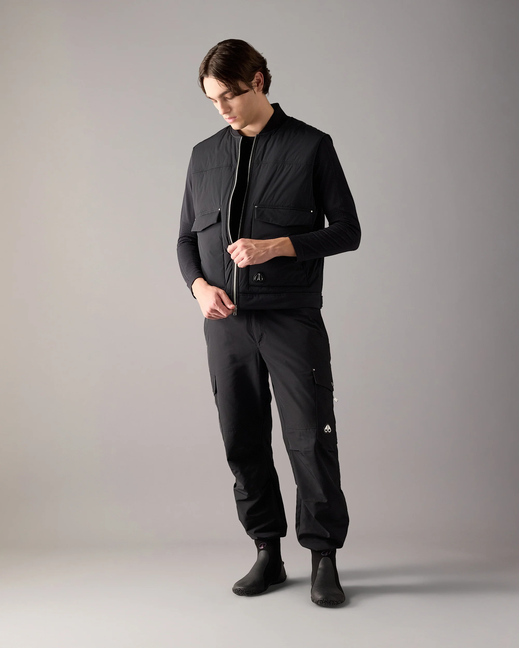 BRIXTON DOWN VEST-BLACK - Image 6