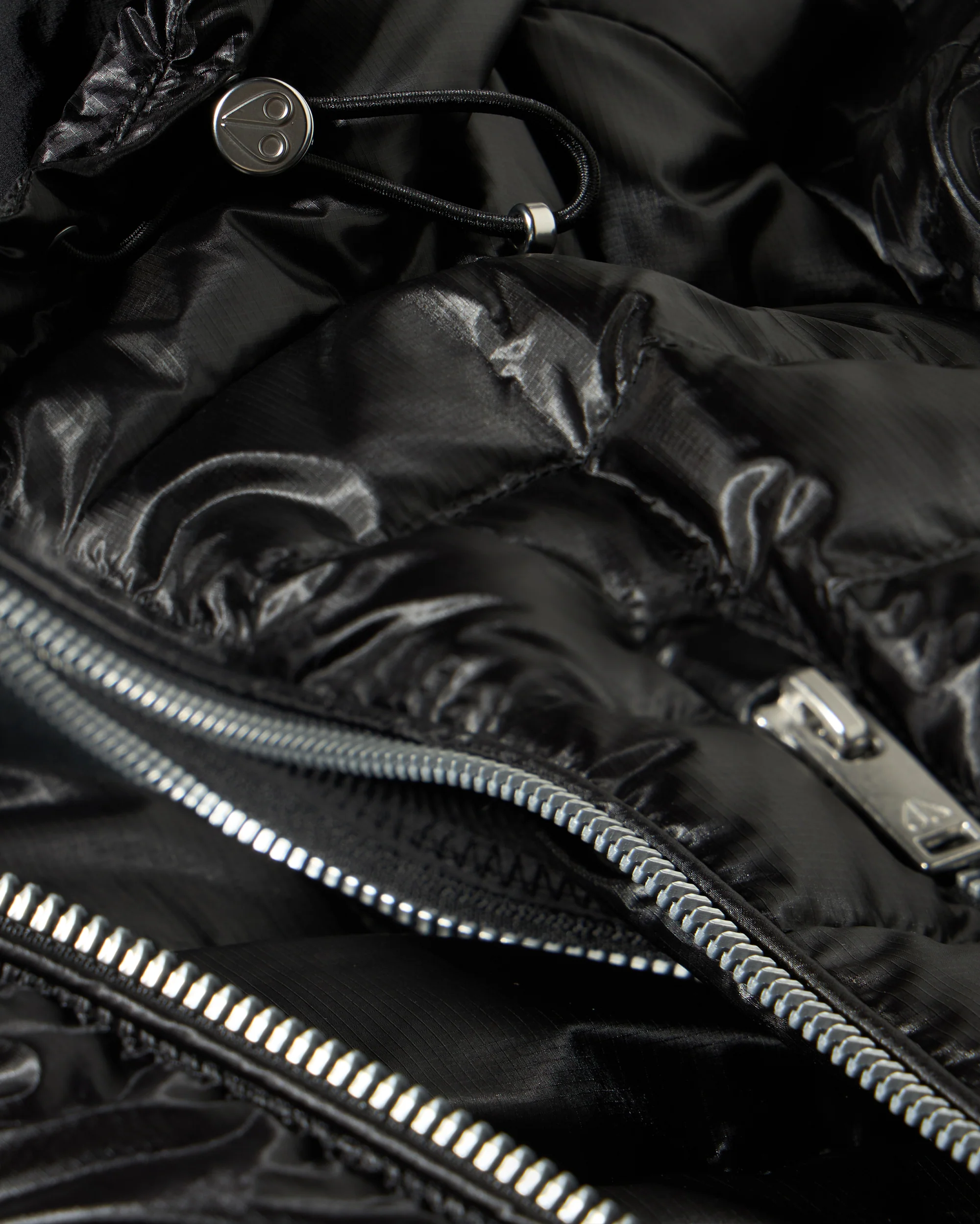 CLOUD WALKER AIR DOWN HOODIE-BLACK - Image 4