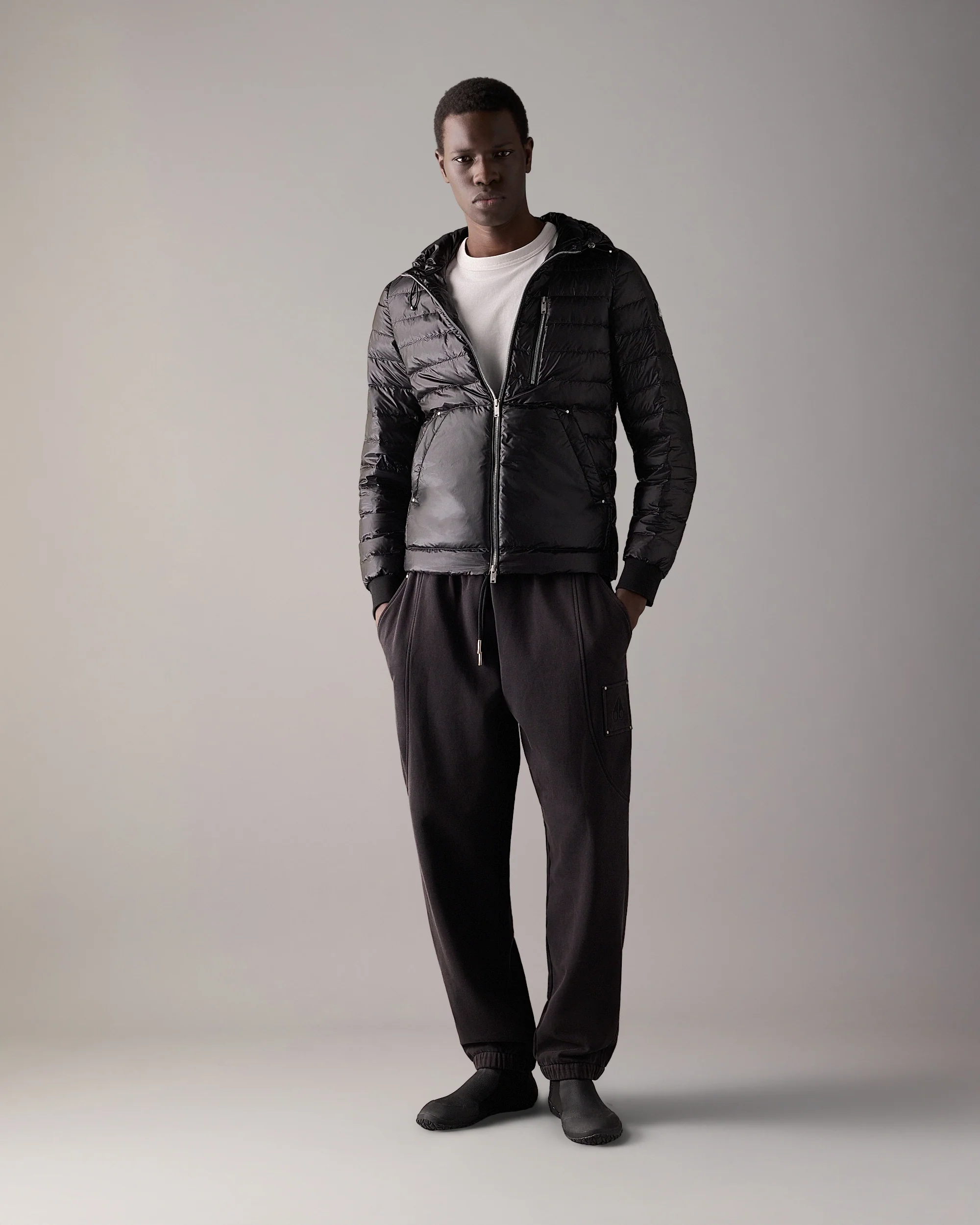 CLOUD WALKER AIR DOWN HOODIE-BLACK - Image 5