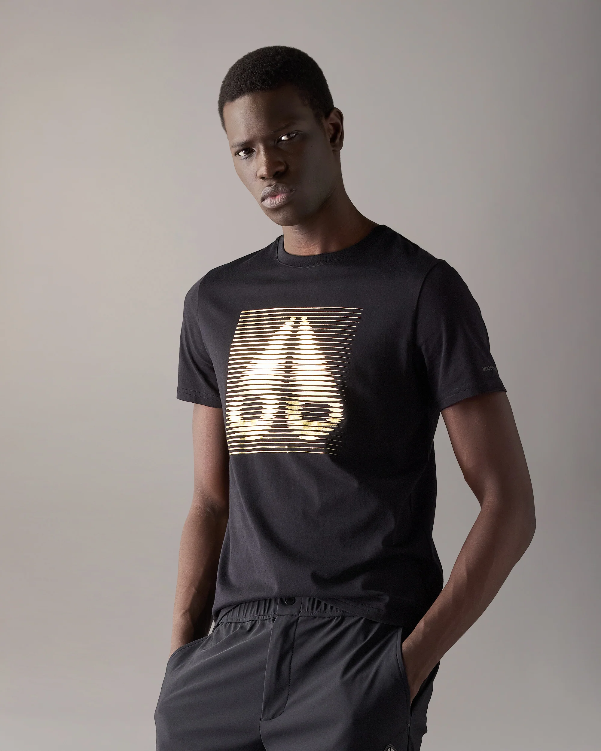 GOLD SERIES RAYDAZE LOGO T-SHIRT-BLACK - Image 2