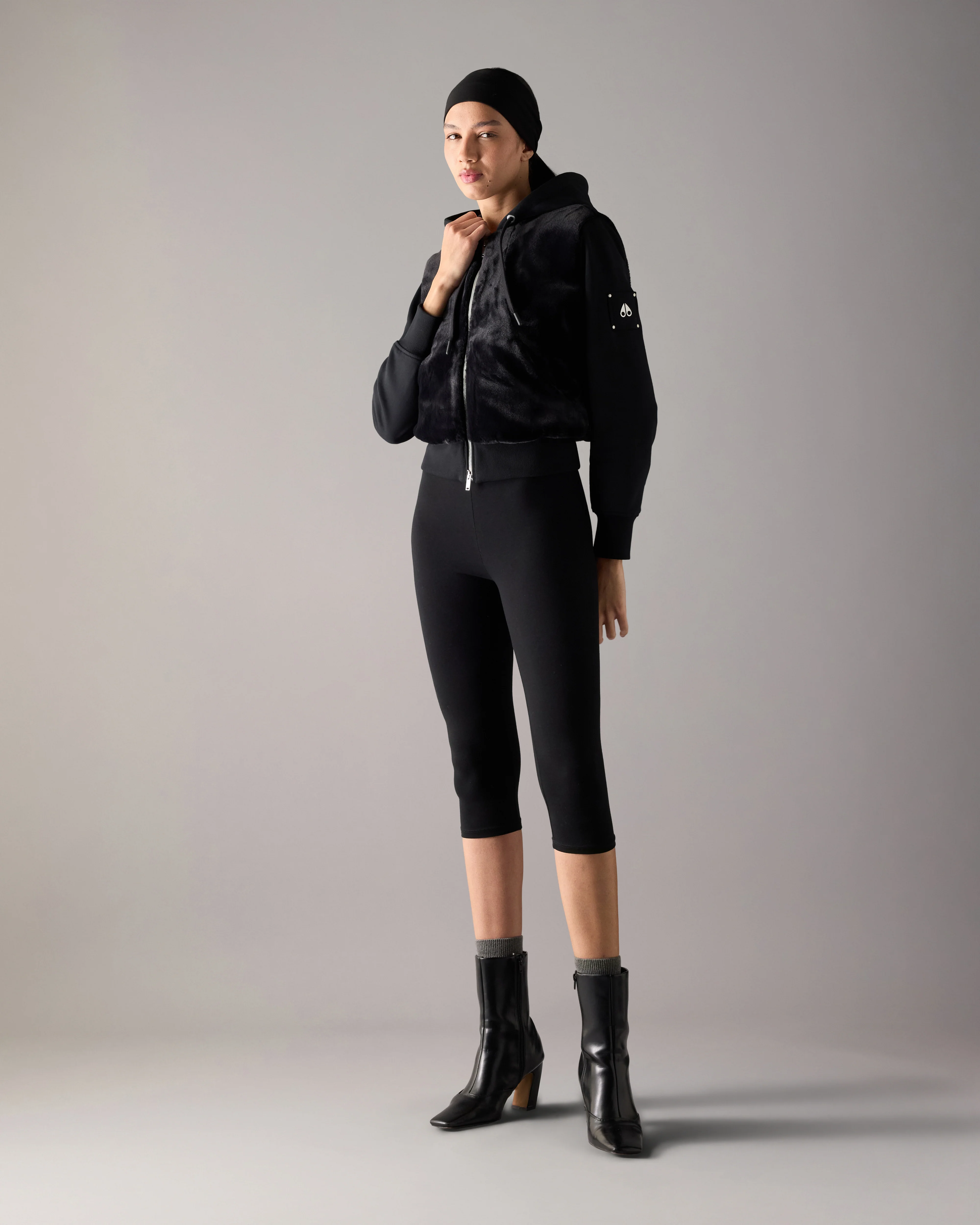ROSLYN BUNNY HOODIE-BLACK